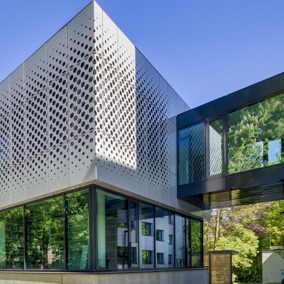 Außenansicht der Institutsbibliothek 