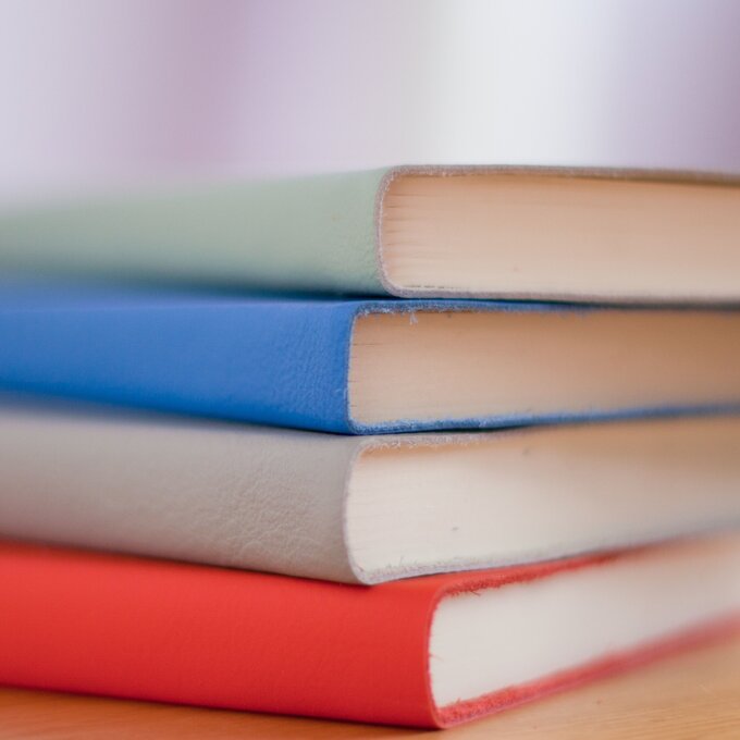 hope-house-press-leather-diary-studio-127595-unsplash