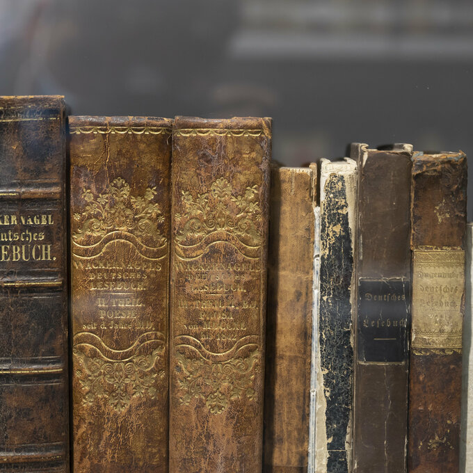Historische Schulbücher analysieren mit DiaCollo und Co gei-097